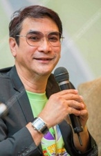 ทูน หิรัญทรัพย์ ดารานักแสดงชื่อดัง หนึ่งในสมาชิกสมาคมคนสายตาเลือนราง