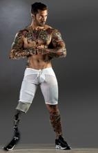 Alex Minsky นายทหารพิการขาขาดจากการรบ กำลังถ่ายแบบ