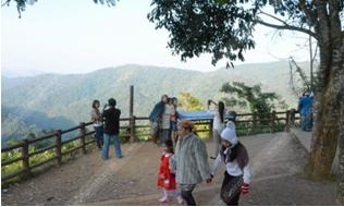 บรรยากาศหนาวเย็นบนยอดดอย