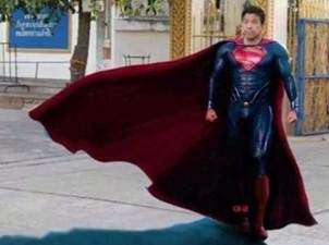 ภาพตัดต่อ ล้อเลียนรศ.ดร.ชัชชาติ สิทธิพันธุ์