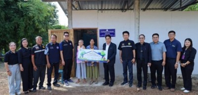 องค์การบริหารส่วนจังหวัดอุตรดิตถ์มอบบ้านให้กับผู้สูงอายุ คนพิการ และผู้ยากไร้