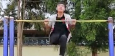 หนุ่มผู้พิการ กับการแข่งวิ่ง 1 กม. พร้อมไม้ค้ำ ความมุ่งมั่นเต็มร้อย ชนะใจคนทั้งประเทศ