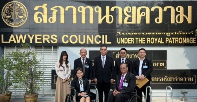 ไม่มีใครรักเราเท่าเรารักกัน