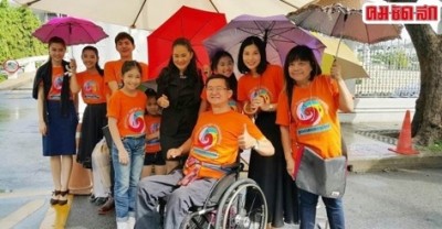 กฤษนะ ละไล พร้อมกลุ่มภาคีเครือข่ายจิตอาสา เพื่อนคนพิการ ผู้สูงอายุ และเยาวชนทูตอารยสถาปัตย์
