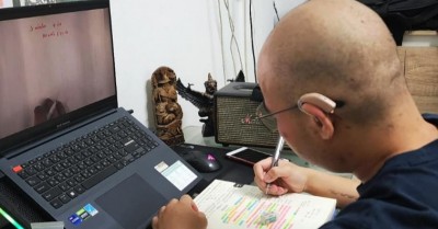 “คนพิการสมควรได้รับสิทธิ โดยไม่ต้องร้องขอ” ม.รามฯ เริ่มทำสื่อบรรยาย หลัง นศ.หูตึงร้องให้แก้ไข