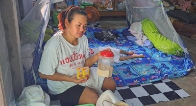สุดเวทนา! แม่ลูก 3 สามีติดคุก อาศัยข้าวก้นบาตรเลี้ยงลูกพิการประทังชีวิต