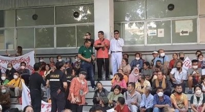 ชุมนุมใหญ่ กลุ่มผู้พิการค้าสลากใบร่วม 2,000 คน ทวงถามกระทรวงการคลัง 3 ข้อเรียกร้องแก้ปัญหาสลากฯ