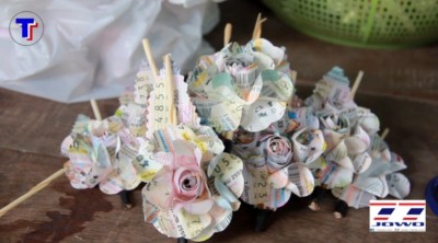 ล๊อตตารี่ไม่ถูกรางวัลกว่า2ล้านใบ มูลค่าเกือบ200ล้านบาท ทะลักให้ผู้พิการ หูตึง ขาอ่อนแรง สายตาพร่ามัว ผลิตดอกไม้จันทน์