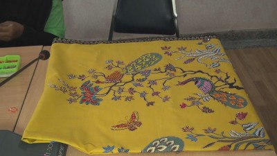 พมจ.ยะลา เปิดทางเลือกสร้างโอกาส ให้ผู้พิการฯ จัดหลักสูตรสอนปักเลื่อมผ้าปาเต๊ะ