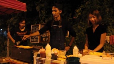 ร้านปังปิ้งปังๆคนท้องคนไร้บ้านคนพิการกินฟรี จนกว่าร้านจะเจ๊ง