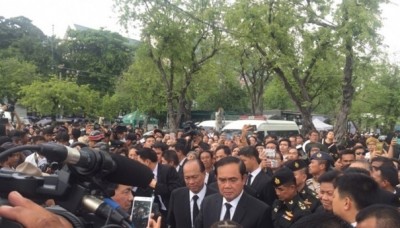 นายกรัฐมนตรี ได้เน้นย้ำการดูแลประชาชน โดยเฉพาะ เด็ก คนชรา และคนพิการ รวมทั้งเรื่องการแก้ปัญหาคนหายให้เจ้าหน้าที่ทำงานร่วมกัน