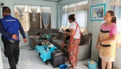 สลด! แม่วัย 65 กลุ้มใจเรื่องครอบครัว รมควันฆ่าตัวตายพร้อมลูกพิการ ลูกชายดับ-แม่โคม่า