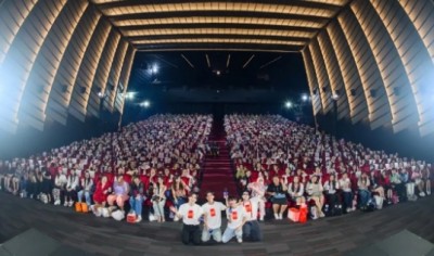 ฮอต! 'ซองแดงแต่งผี' ก้าวสู่ 100 ล้าน พาคนพิการทางการเห็นดูหนัง