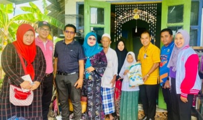 ผู้ช่วยเลขาธิการ สอ.บต. ลงพื้นที่ อ.ยะหา สร้างขวัญกำลังใจเยี่ยมเยียนบ้านของ ด.ญ.นาเดีย แยแล