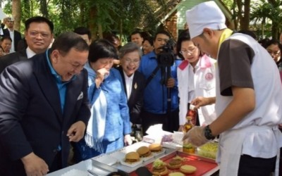 พม.จับมือม.นเรศวรมุ่งส่งเสริมอาชีพด้านอาหารให้คนพิการและสตรี