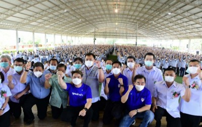 “อนุทิน” หนุนเพิ่มศักยภาพ อสม.อ่างทอง คุมโควิด-19 และช่วยงานการแพทย์ฉุกเฉิน
