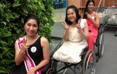 3 สาวงามจากการประกวดมิสวีลแชร์ 2013