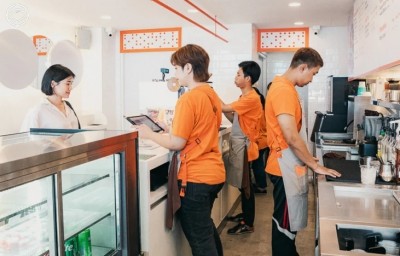 ช้าของทุกวัน ประตูร้าน ‘Dots Coffee’ จะเปิดให้บริการ