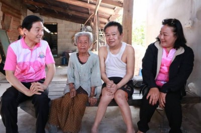 เยี่ยมผู้พิการ-หาแนวทางปรับปรุงบ้านให้ดำรงชีวิตได้