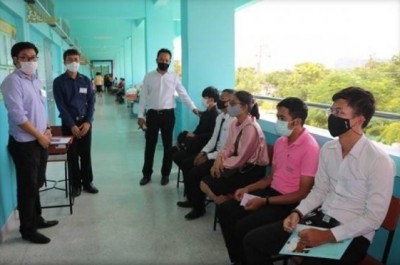รักษาราชการ ผอ.สพป.ปข.1 ตรวจเยี่ยมสนามการคัดเลือกพนักงานราชการ