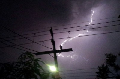 'เหนือ-อีสาน'ฝนกลับมาตกหนัก 'ใต้-ตอ.'ทุเลาฝนเริ่มน้อย
