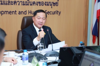 รมว.พม.กำชับช่วยเหลือเด็กสาวพิการสู้ชีวิตที่ จ.อุตรดิตถ์