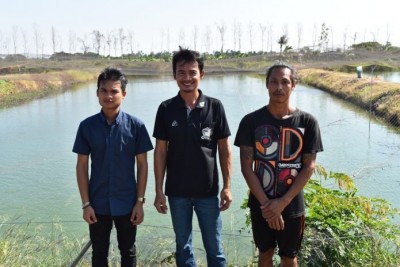 (กลาง) คุณขจร เชื้อขำ