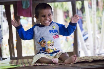 ชีวิตเลือกเกิดไม่ได้ !! “น้องบาส” เด็ก 7 ขวบ พิการสมอง-เดินไม่ได้ อาศัยอยู่กับยาย ทุกข์ซ้ำแม่ตกงาน ครอบครัวยากจนไร้ที่พึ่ง หวังผู้ใจบุญเมตตา