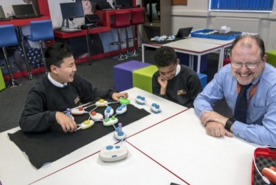 Microsoft ช่วยนักเรียนพิการทางสายตาเรียนเขียนโค้ดผ่านบล็อก