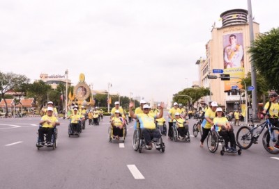 ผู้พิการกว่า500คนร่วมปั่นจักรยาน”BIKE อุ่นไอรัก”