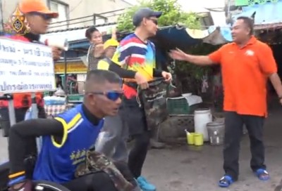 ลุงหมีชายขาพิการ มุ่งหน้าหาดใหญ่ หาเงินช่วย 3 รพ.ภาคใต้