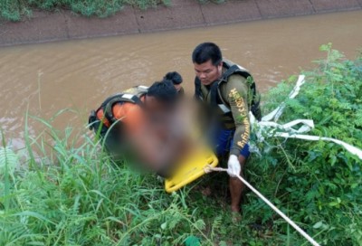 สลดหนุ่มพิการออกหาปลาทำกับข้าวเลี้ยงแม่จมน้ำดับ