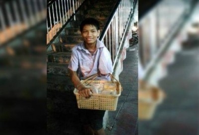 น้องต้น วัย 14 ปี แขนพิการยิ้ม!!สู้ชีวิต-เร่ขาย"สังขยา"