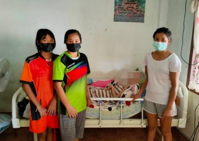 ร้องพม.สุราษฎร์ช่วยเหลือแม่เลี้ยงเดี่ยว หลังถูกตัดไฟเลี้ยงดูลูกพิการ-ในวัยเรียน 2คน