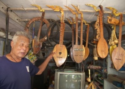 พิณ-ซุงฝีมือครูเพลงพิการ อนุรักษ์มรดกอีสานที่อำนาจเจริญ