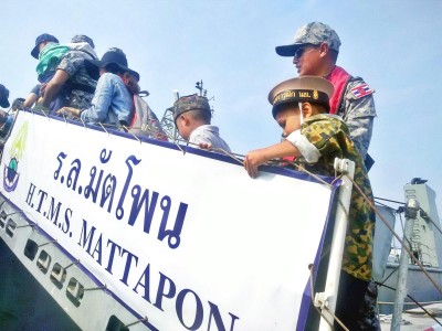 พาเด็กๆผู้ด้อยโอกาสขึ้นเรือหลวง ล่องทะเลอ่าวสัตหีบ แด่น้องๆผู้มีความหวัง