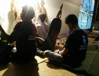 ชื่นชม “น้องเดียว” ผู้พิการสายตา โชว์ลีลาเชิดหนังตะลุง