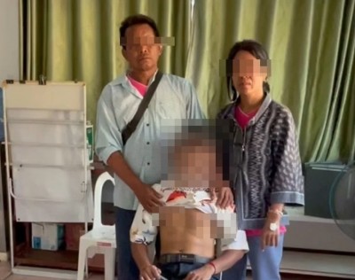 พ่อร้องสื่อลูกชายพิการโดนทำร้ายกระดูกซี่โครงร้าวเกรงไม่ได้รับความเป็นธรรมเหตุคู่กรณีเป็นลูกชายผู้นำชุมชน