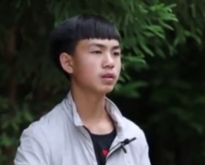 หนุ่มผู้พิการ กับการแข่งวิ่ง 1 กม. พร้อมไม้ค้ำ ความมุ่งมั่นเต็มร้อย ชนะใจคนทั้งประเทศ