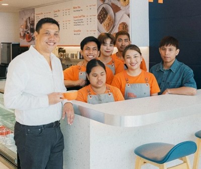 ช้าของทุกวัน ประตูร้าน ‘Dots Coffee’ จะเปิดให้บริการ
