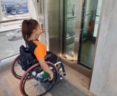 แห่งเดียวในไทย! สะพานลอยข้ามทางลอดพัทยาพร้อมลิฟต์หน้ามูลนิธิพระมหาไถ่ จ.ชลบุรี