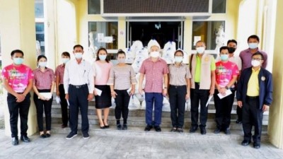 สมาคมคนตาบอดไทยห่วงใยผู้พิการทางสายตาชาวเพชรบุรีช่วงโควิด มอบเงิน-ถุงยังชีพช่วยเหลือ