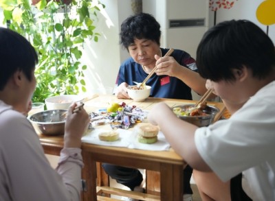 สุดยอด! "หลี่เย่ว์หัว" อดีตนักกีฬายูโด ปั้นลูกทีมพิการตาบอดจนคว้าชัย